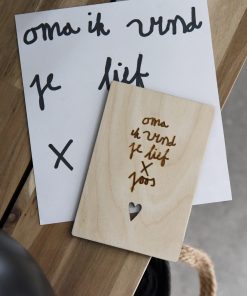 Ansichtkaartje met eigen handschrift/tekening