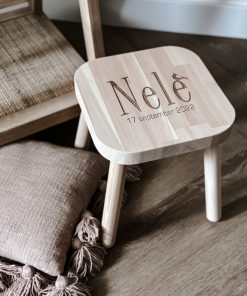 Houten krukje eigen ontwerp