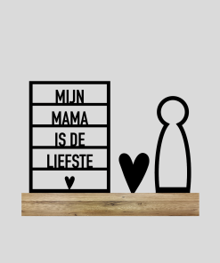 Mama is de liefste + poppetje+ hartje (Kant-en-klaar)